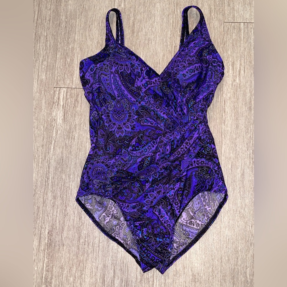 Miraclesuit 1 piece swimsuit Purple Size 8